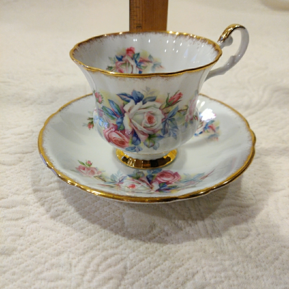 VTG Society Bone China Pink rose Floral Tea Cup & Saucer with Gold Trim - Picture 10 of 10